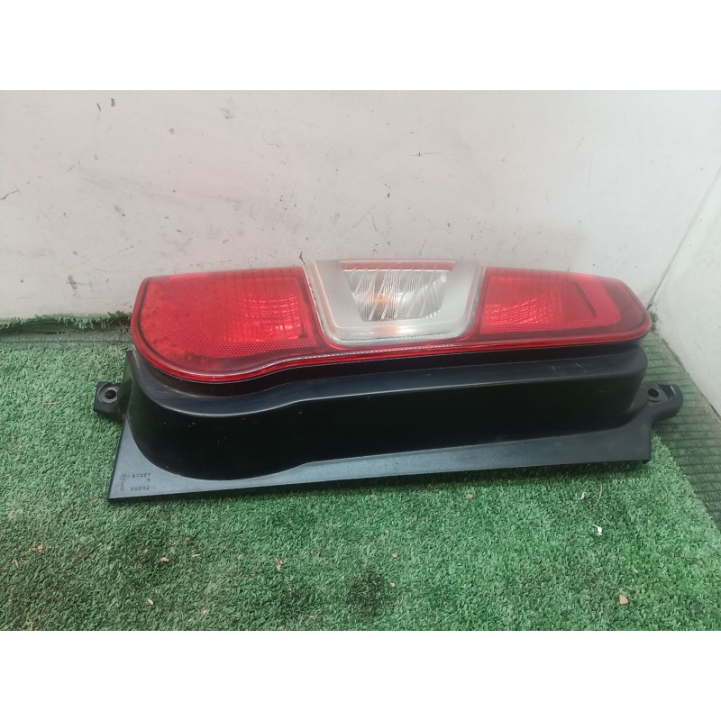 Recambio de piloto trasero izquierdo para opel combo furgoneta/monovolumen (k9) 1.5 d referencia OEM IAM 9819235880 9819235880 9