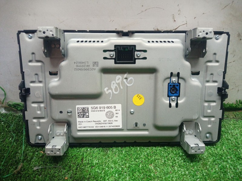 Recambio de pantalla multifuncion para volkswagen tiguan (ad1, ax1) 1.5 tsi referencia OEM IAM   