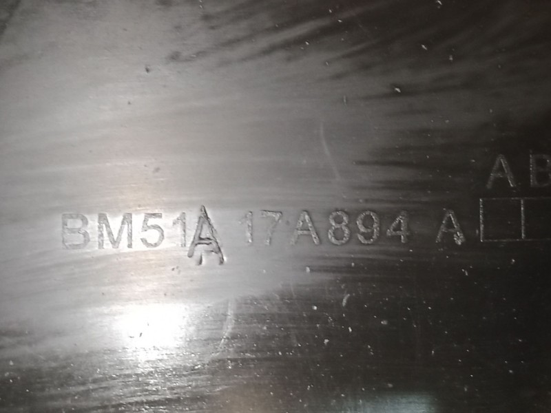 Recambio de paragolpes trasero para ford focus iii 1.6 tdci referencia OEM IAM BM51A17A894A BM51A17A894A BM51A17A894A