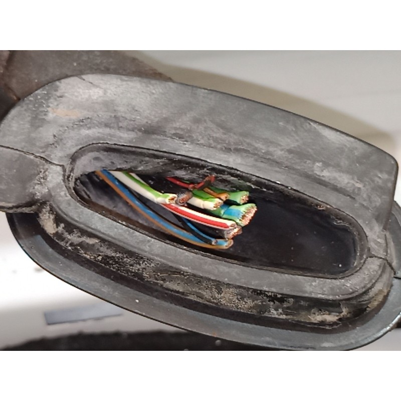 Recambio de porton trasero para ford kuga ii (dm2) 2.0 tdci referencia OEM IAM   