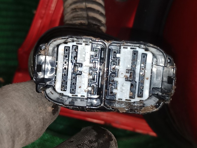 Recambio de puerta trasera derecha para ford focus iii 1.6 tdci referencia OEM IAM BM51A24720B6 BM51A24720B6 BM51A24720B6