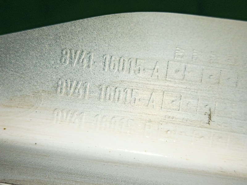 Recambio de aleta delantera derecha para ford kuga ii (dm2) 2.0 tdci referencia OEM IAM   