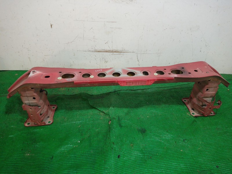 Recambio de refuerzo paragolpes delantero para ford focus iii 1.6 tdci referencia OEM IAM   