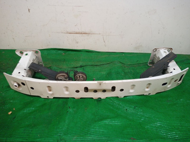 Recambio de refuerzo paragolpes delantero para ford kuga ii (dm2) 2.0 tdci referencia OEM IAM 70022KA6260 70022KA6260 8M51R000K7