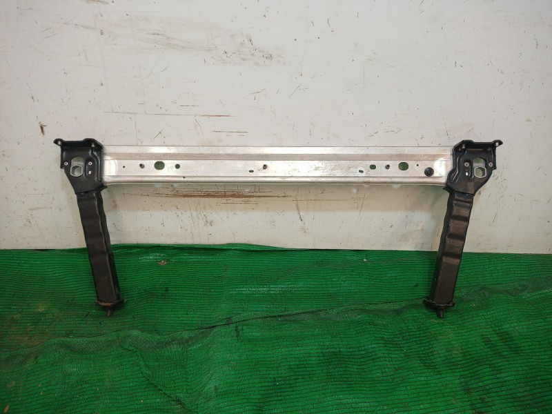 Recambio de travesaño inferior para renault fluence (l3_) z.e. referencia OEM IAM   