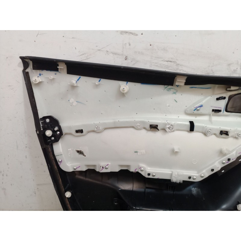 Recambio de guarnecido puerta delantera derecha para mazda 3 (bm, bn) 2.0 referencia OEM IAM   