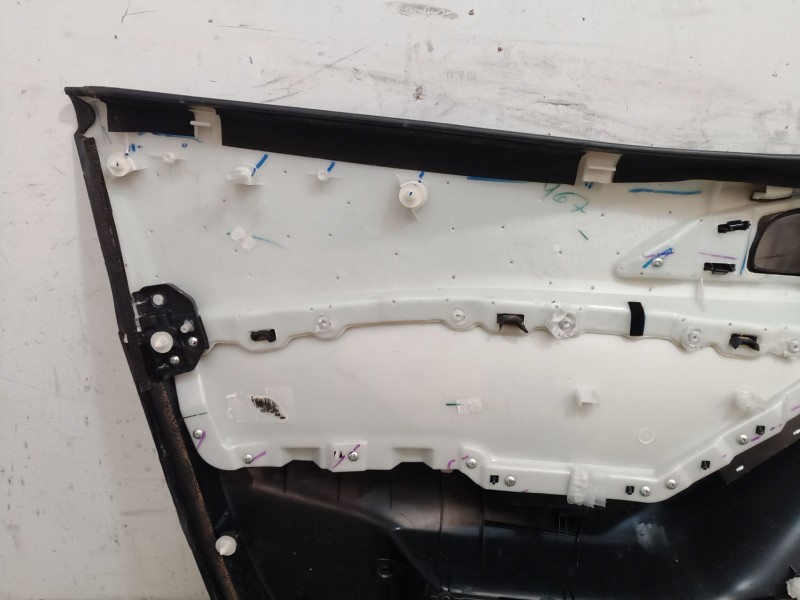 Recambio de guarnecido puerta delantera derecha para mazda 3 (bm, bn) 2.0 referencia OEM IAM   