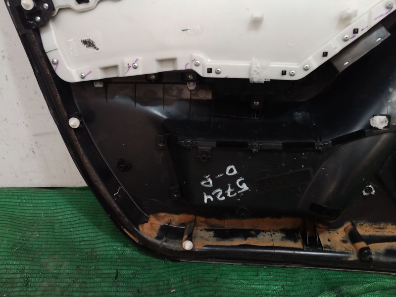 Recambio de guarnecido puerta delantera derecha para mazda 3 (bm, bn) 2.0 referencia OEM IAM   