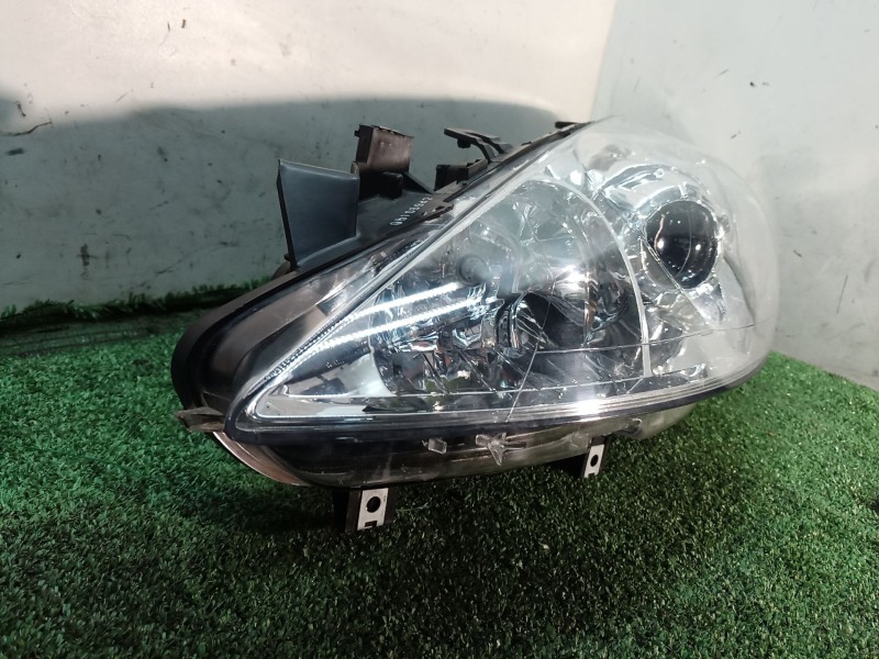 Recambio de faro izquierdo para peugeot 307 sw (3h) 1.6 hdi 110 referencia OEM IAM   