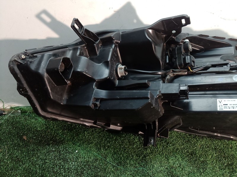 Recambio de faro derecho para nissan qashqai iii (j12) 1.3 dig-t referencia OEM IAM   