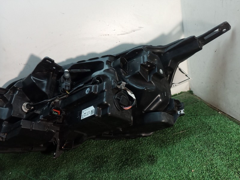 Recambio de faro derecho para nissan qashqai iii (j12) 1.3 dig-t referencia OEM IAM   