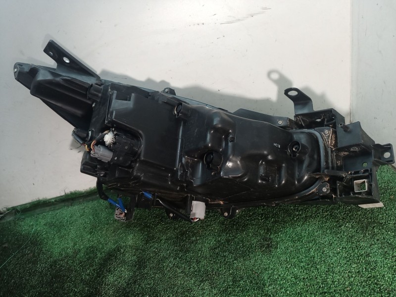 Recambio de faro izquierdo para mazda 3 (bm, bn) 2.0 referencia OEM IAM   