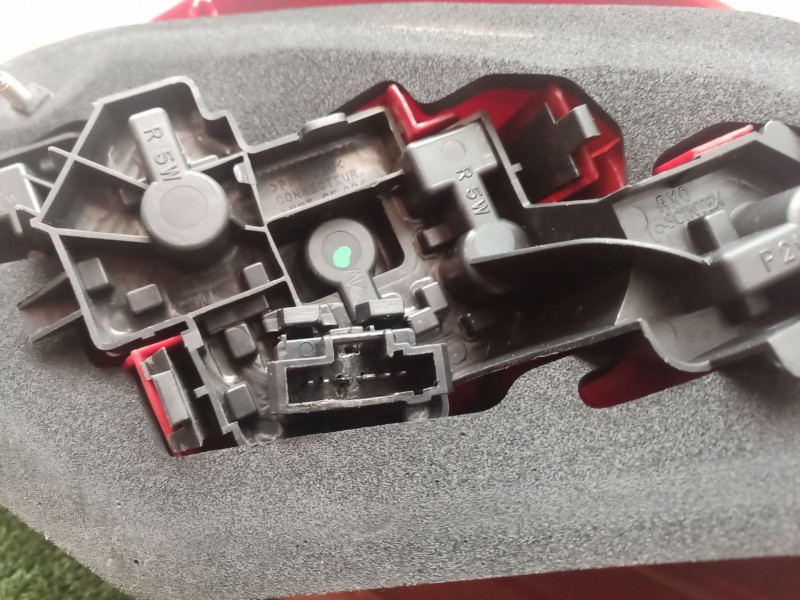 Recambio de piloto delantero izquierdo para peugeot 307 (3a/c) 1.6 hdi referencia OEM IAM   