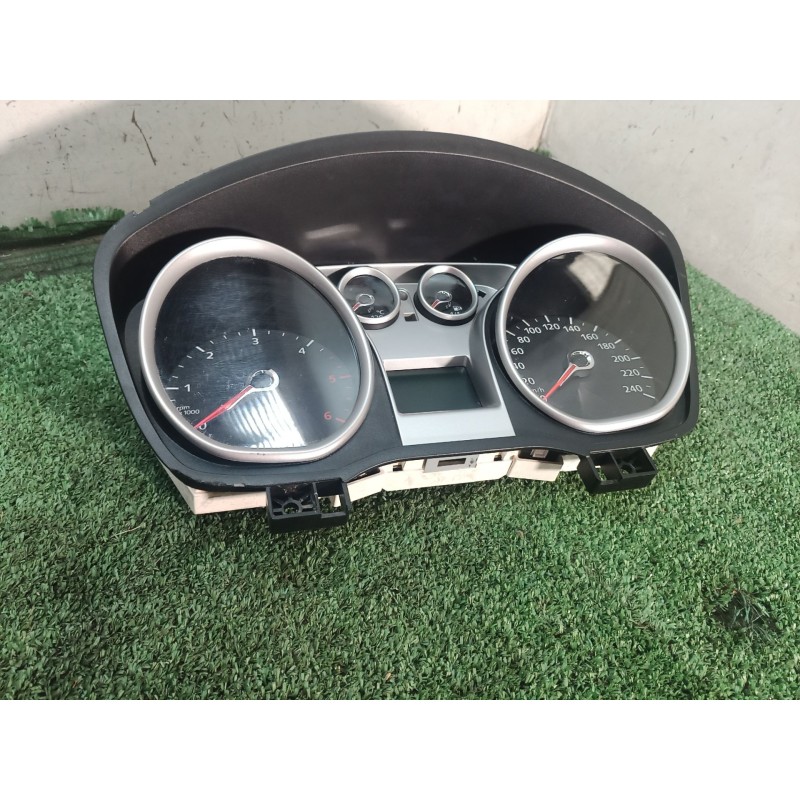 Recambio de moldura cuadro instrumentos para ford kuga ii (dm2) 2.0 tdci referencia OEM IAM 8v4t10849g 8v4t10849g 8v4t10849g