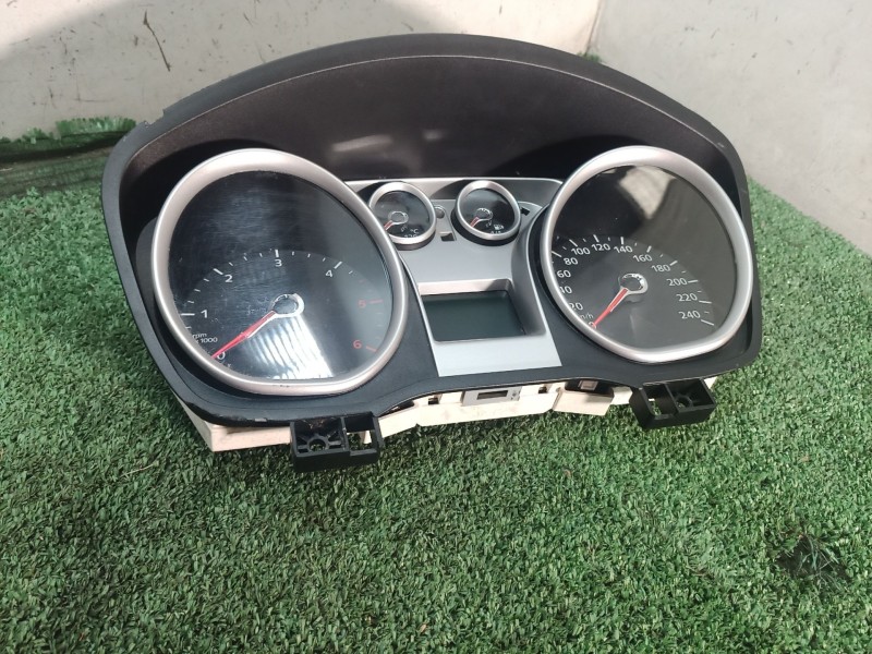 Recambio de moldura cuadro instrumentos para ford kuga ii (dm2) 2.0 tdci referencia OEM IAM 8v4t10849g 8v4t10849g 8v4t10849g