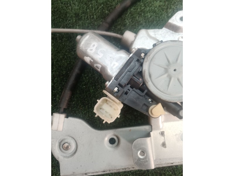 Recambio de elevalunas delantero derecho para nissan cabstar tlo referencia OEM IAM   