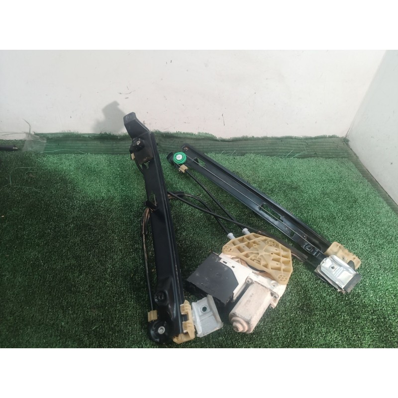 Recambio de elevalunas delantero izquierdo para seat leon (1p1) 2.0 tdi 16v referencia OEM IAM   