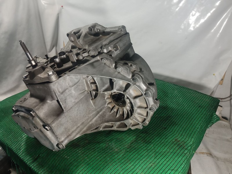 Recambio de caja cambios para peugeot 5008 (0u_, 0e_) 1.6 bluehdi 120 referencia OEM IAM   