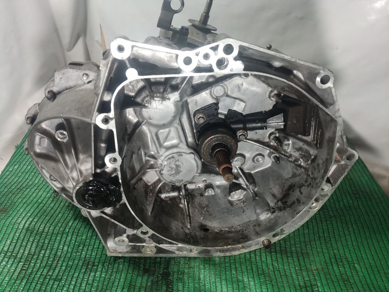 Recambio de caja cambios para peugeot 5008 (0u_, 0e_) 1.6 bluehdi 120 referencia OEM IAM   