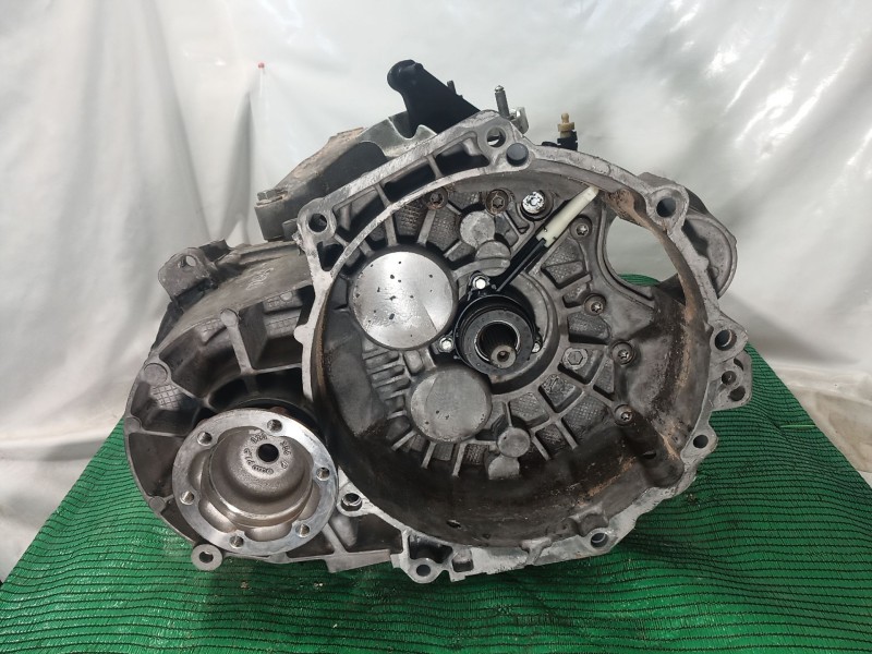 Recambio de caja cambios para audi q3 (8ub, 8ug) 2.0 tdi referencia OEM IAM   