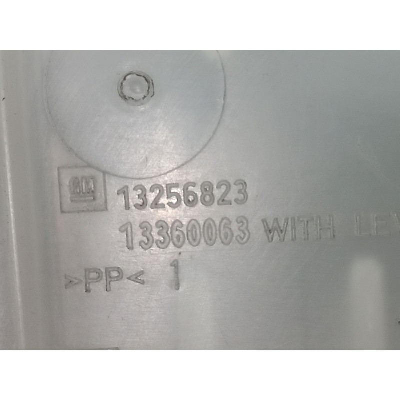 Recambio de deposito expansion para opel astra j (p10) 1.7 cdti (68) referencia OEM IAM 13256823 13256823 13360063