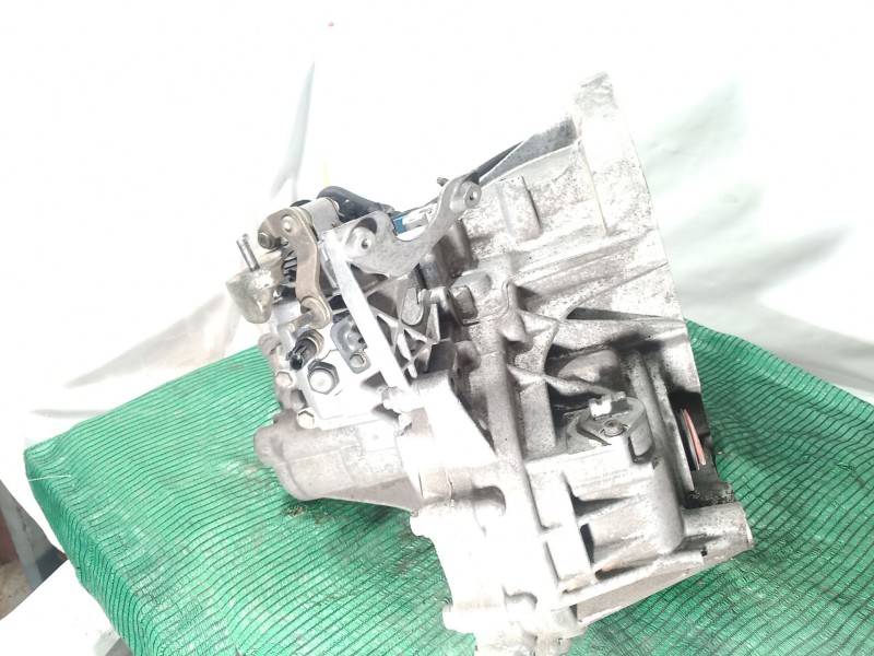 Recambio de caja cambios para nissan primera berlina (p12) acenta referencia OEM IAM   