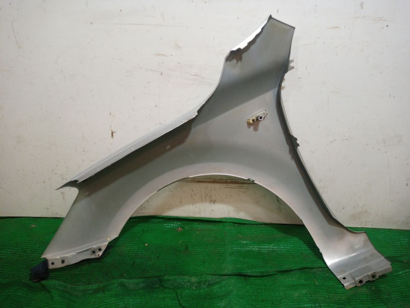 Recambio de aleta delantera derecha para kia cee´d hatchback (ed) 1.6 crdi 90 referencia OEM IAM   