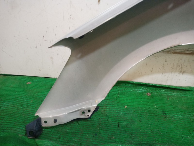 Recambio de aleta delantera derecha para kia cee´d hatchback (ed) 1.6 crdi 90 referencia OEM IAM   