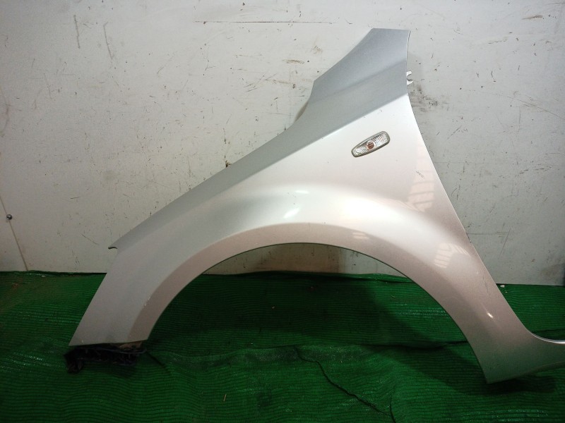 Recambio de aleta delantera izquierda para kia cee´d hatchback (ed) 1.6 crdi 90 referencia OEM IAM   