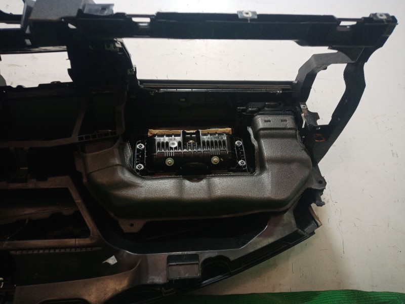 Recambio de salpicadero para volkswagen tiguan (ad1, ax1) 1.5 tsi referencia OEM IAM 5NB857003 5NB857003 5NB858296