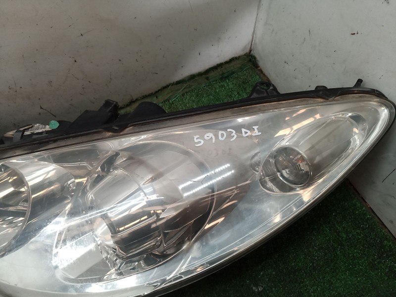 Recambio de faro izquierdo para peugeot 307 (3a/c) 1.6 hdi referencia OEM IAM   