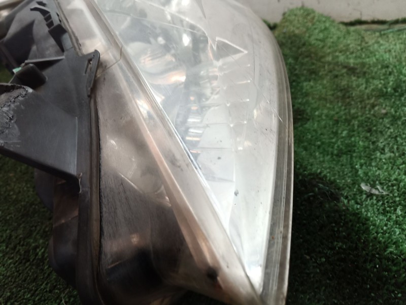 Recambio de faro izquierdo para peugeot 307 (3a/c) 1.6 hdi referencia OEM IAM   