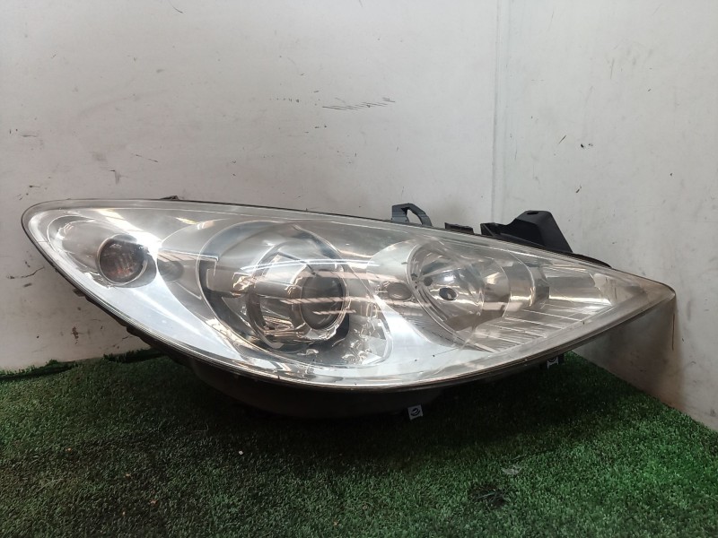 Recambio de faro derecho para peugeot 307 (3a/c) 1.6 hdi referencia OEM IAM   