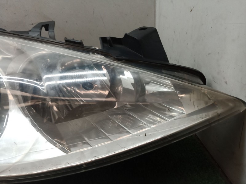 Recambio de faro derecho para peugeot 307 (3a/c) 1.6 hdi referencia OEM IAM   