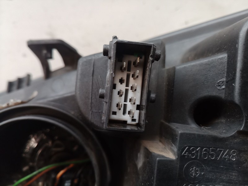 Recambio de faro derecho para peugeot 307 (3a/c) 1.6 hdi referencia OEM IAM   