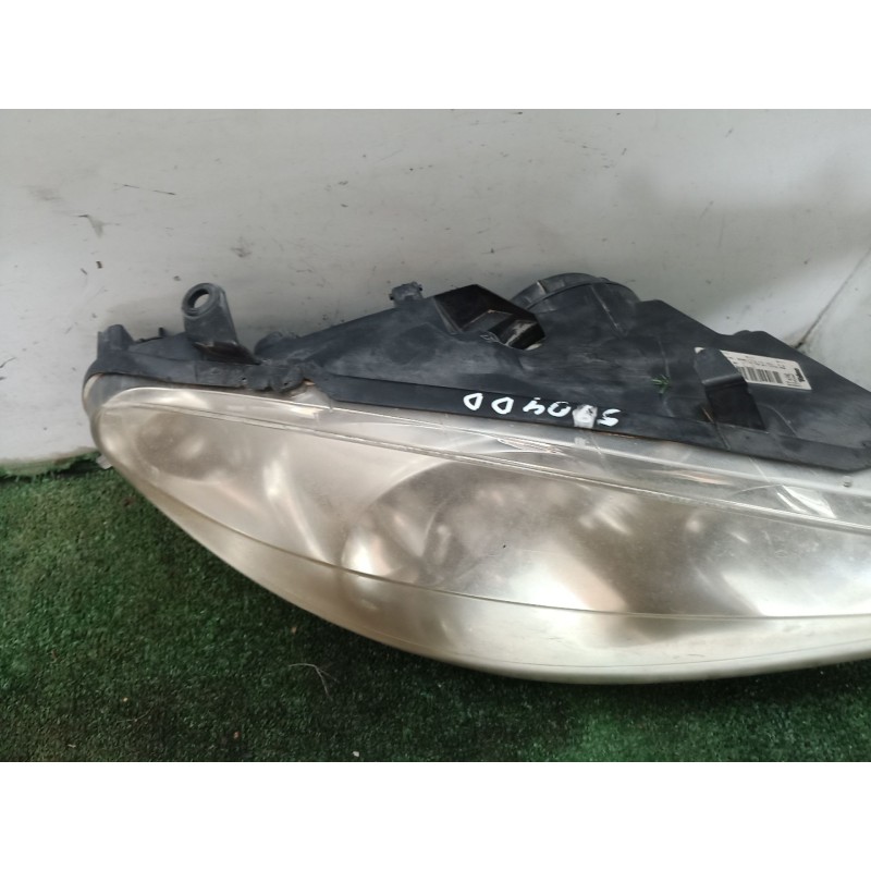 Recambio de faro derecho para peugeot 307 (3a/c) 2.0 hdi 90 referencia OEM IAM   