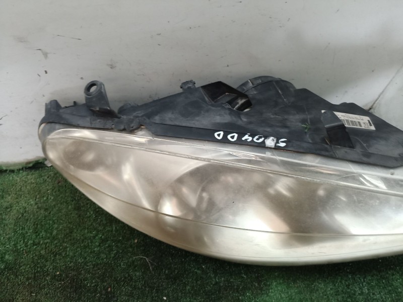 Recambio de faro derecho para peugeot 307 (3a/c) 2.0 hdi 90 referencia OEM IAM   