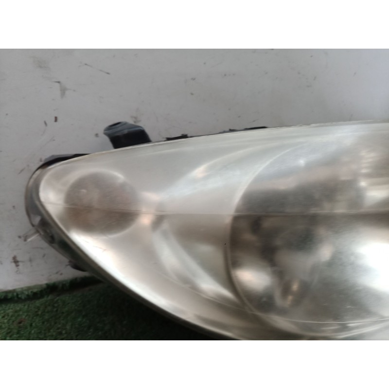 Recambio de faro derecho para peugeot 307 (3a/c) 2.0 hdi 90 referencia OEM IAM   