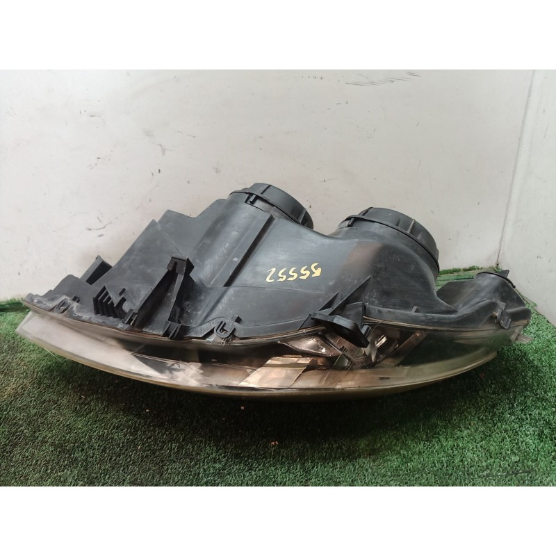 Recambio de faro derecho para peugeot 307 (3a/c) 2.0 hdi 90 referencia OEM IAM   