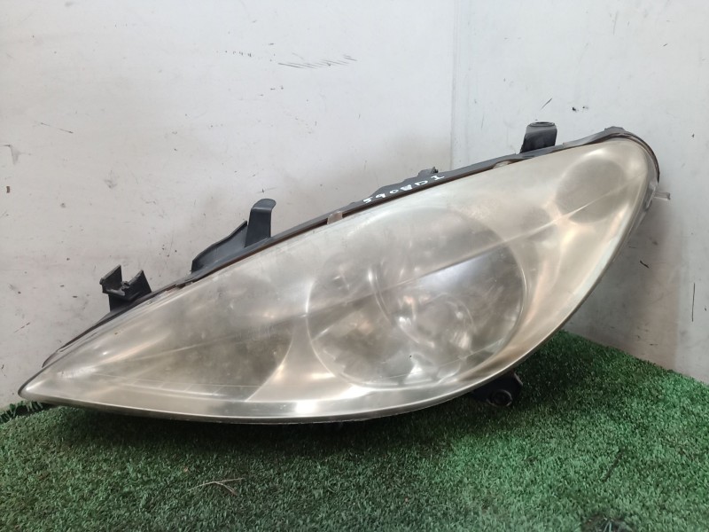 Recambio de faro izquierdo para peugeot 307 (3a/c) 2.0 hdi 90 referencia OEM IAM   