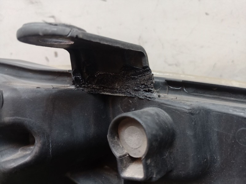 Recambio de faro izquierdo para peugeot 307 (3a/c) 2.0 hdi 90 referencia OEM IAM   