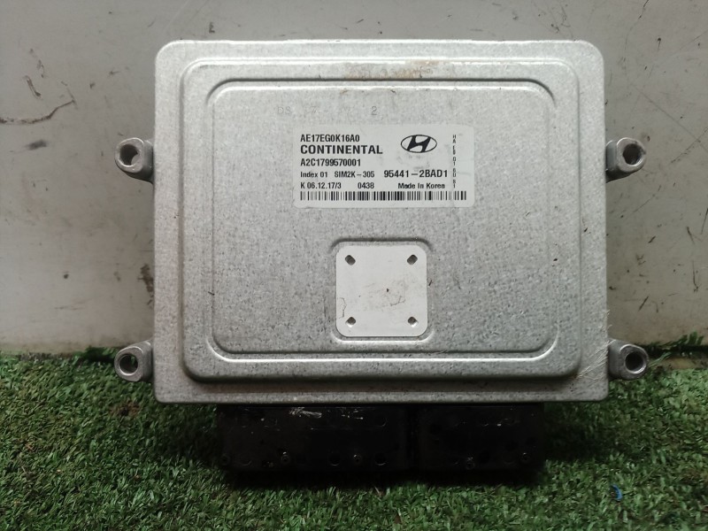 Recambio de centralita motor uce para hyundai ioniq (ae) 1.6 gdi hybrid referencia OEM IAM 954412BAD1 954412BAD1 954412BAD1