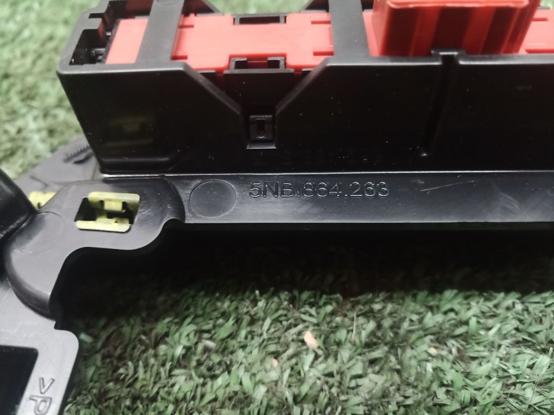 Recambio de mando multifuncion para volkswagen tiguan (ad1, ax1) 1.5 tsi referencia OEM IAM 5NB864263 5NB864263 5NB864263