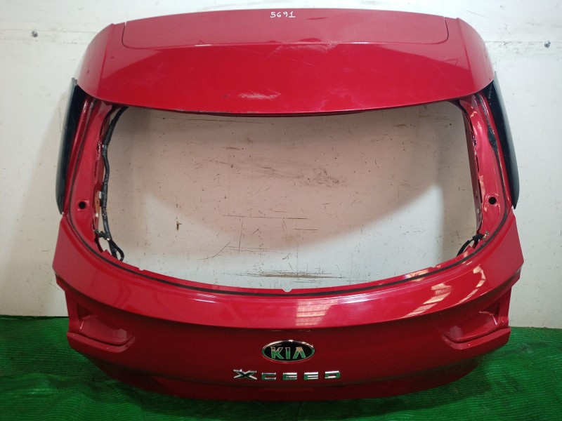 Recambio de porton trasero para kia xceed (cd) 1.0 t-gdi referencia OEM IAM   
