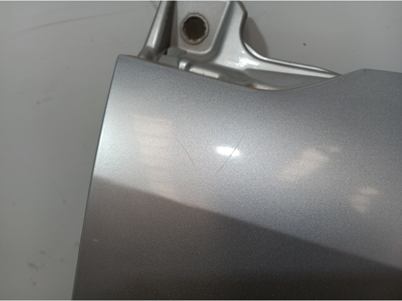 Recambio de aleta delantera derecha para citroën c4 coupe by loeb referencia OEM IAM   