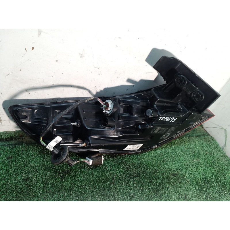 Recambio de piloto trasero derecho para kia xceed (cd) 1.0 t-gdi referencia OEM IAM   