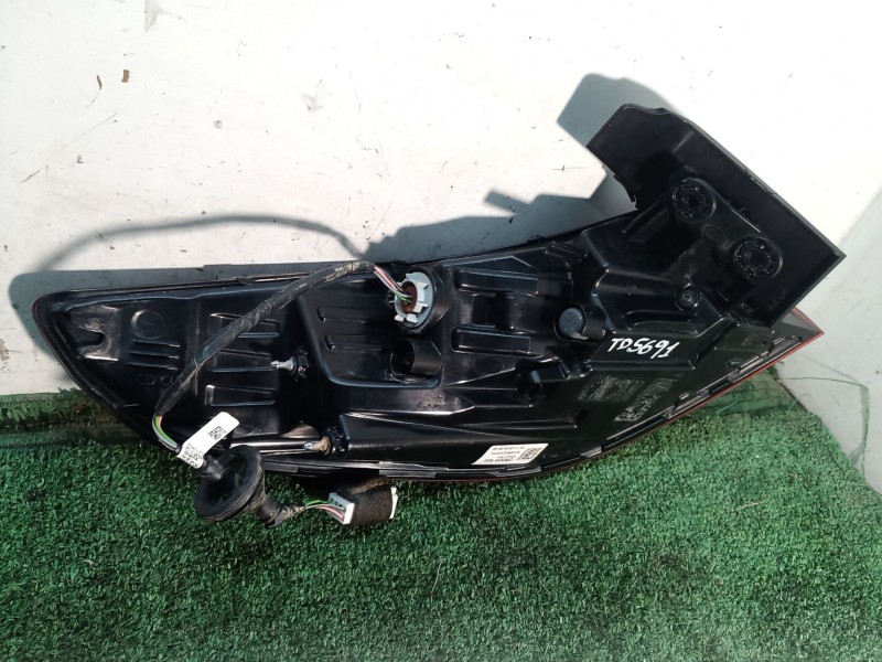 Recambio de piloto trasero derecho para kia xceed (cd) 1.0 t-gdi referencia OEM IAM   