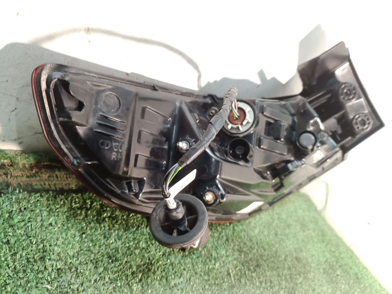 Recambio de piloto trasero derecho para kia xceed (cd) 1.0 t-gdi referencia OEM IAM   