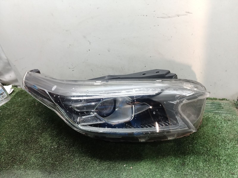 Recambio de faro izquierdo para kia xceed (cd) 1.0 t-gdi referencia OEM IAM   