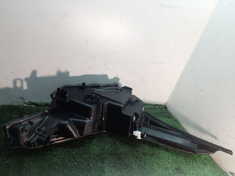 Recambio de faro izquierdo para seat toledo iii (5p2) 1.9 tdi referencia OEM IAM   